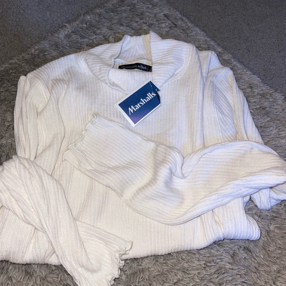 Abercrombie turtle neck
